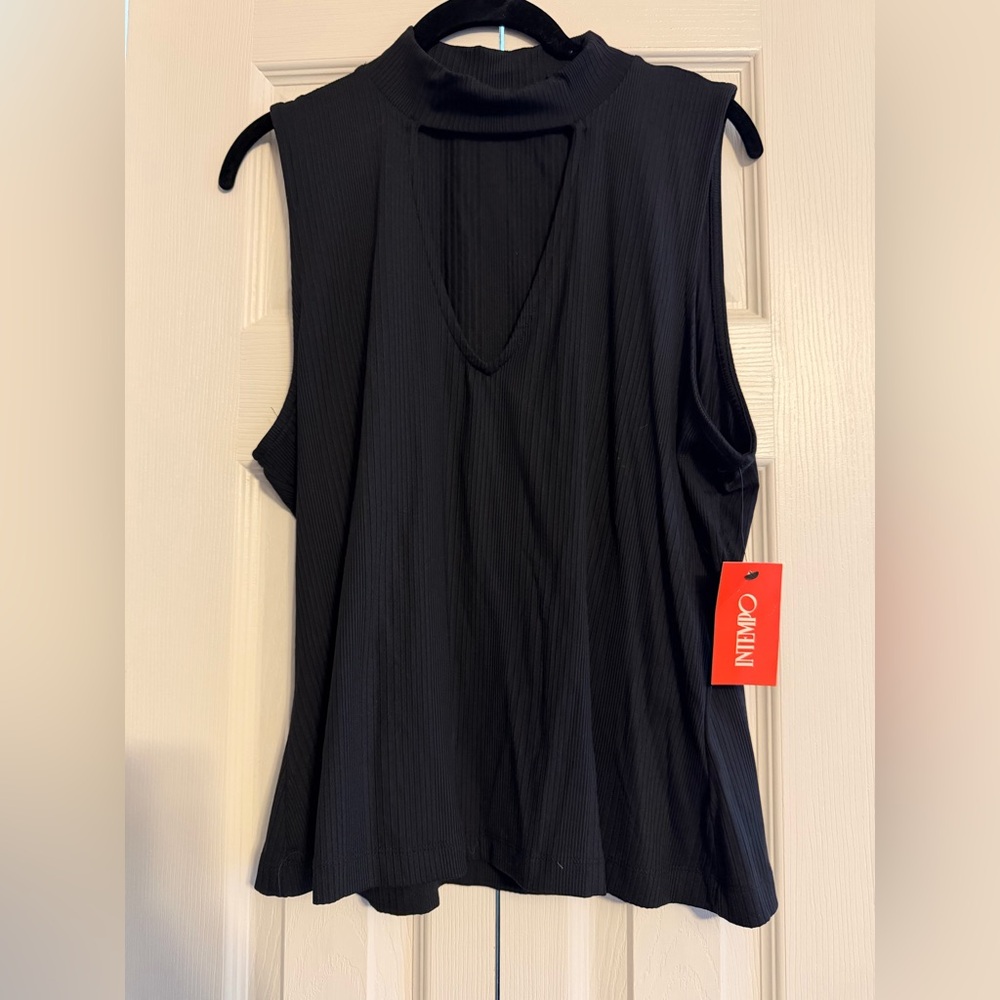 INTEMPO Black Sleeveless V-Neck Ribbed Women's Top